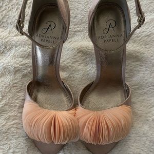 Adorable shoes. Worn once for a wedding 💒